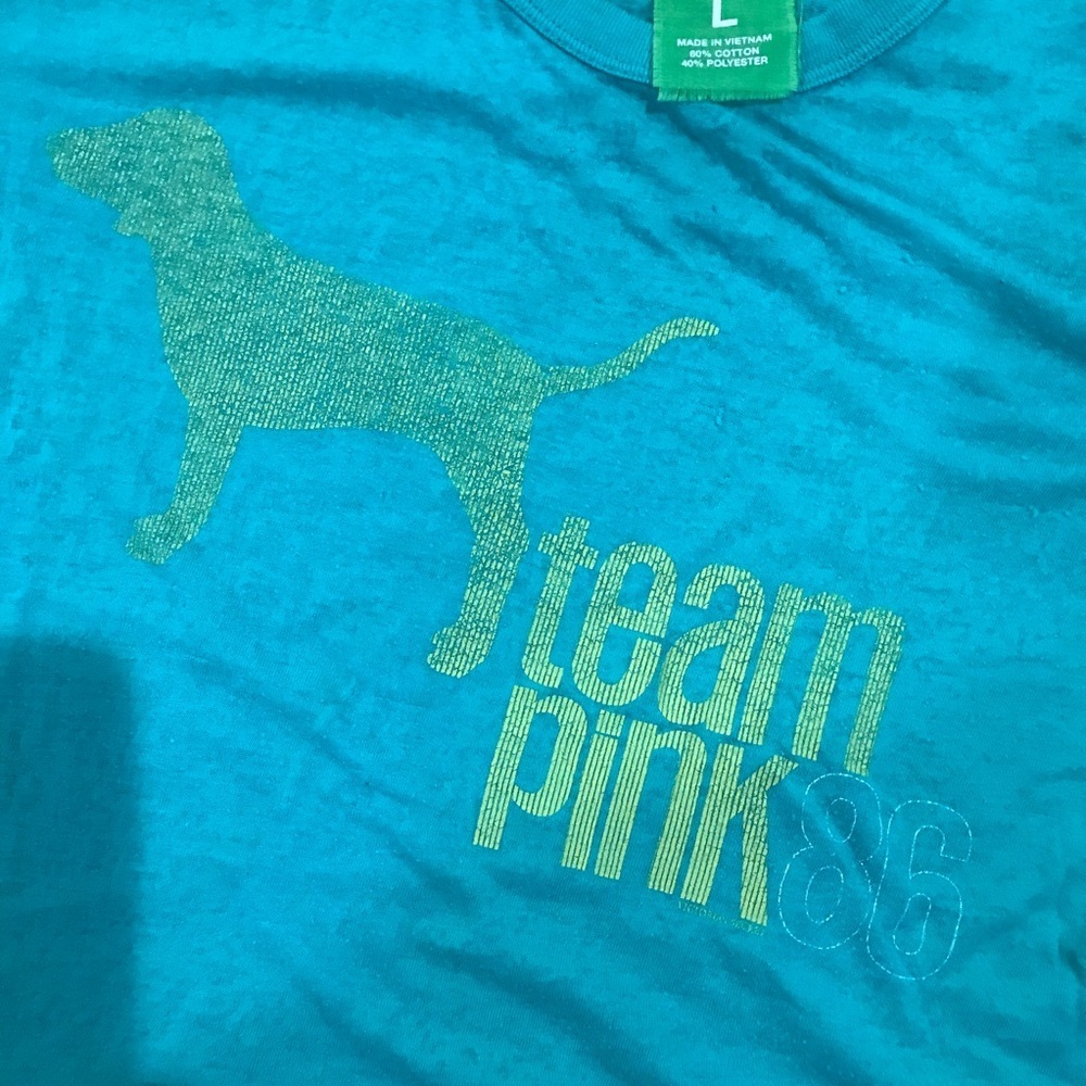 🍭VINTAGE Victoria’s Secret Tee - Picture 5 of 6